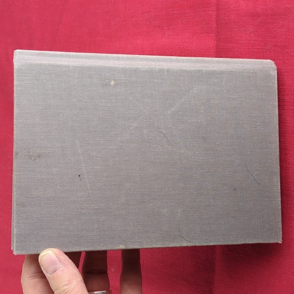 The Book Of Runes Set With Rune Stones - Picture 10 of 16